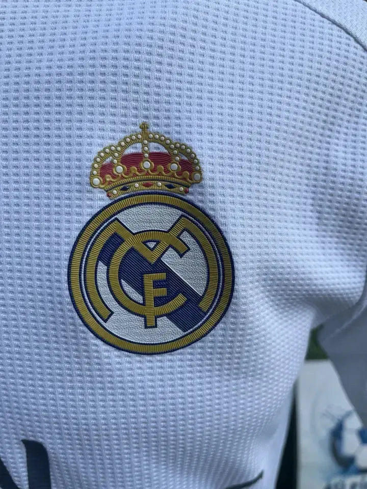 Maillot Ronaldo Real Madrid - Au Fil Des Légendes adidas football shirt cr7