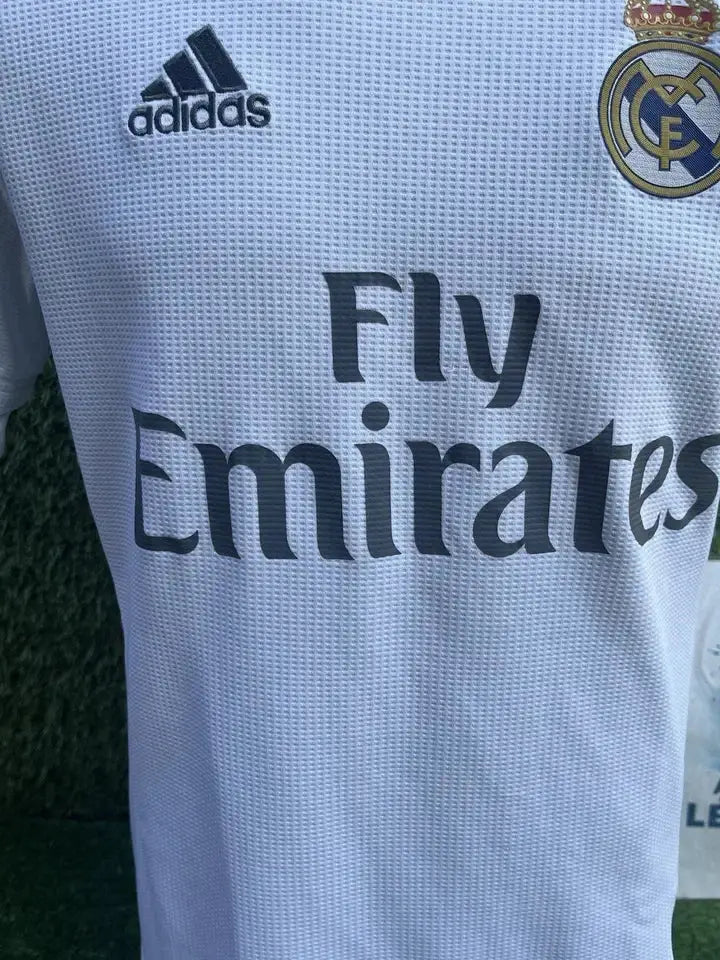 Maillot Ronaldo Real Madrid - Au Fil Des Légendes adidas football shirt cr7