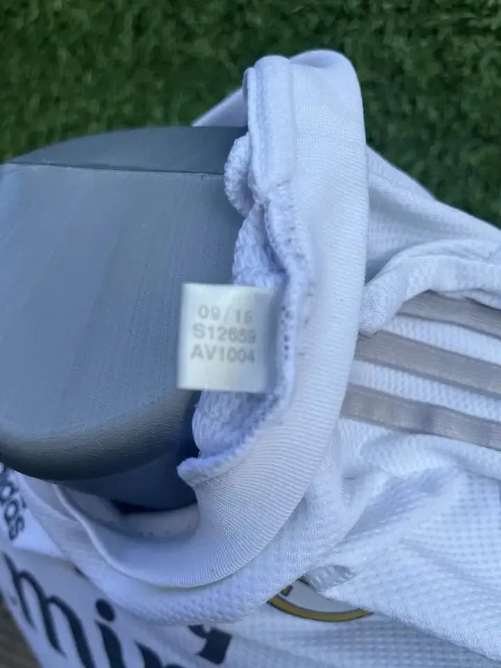 Maillot Ronaldo Real Madrid - Au Fil Des Légendes adidas football shirt cr7