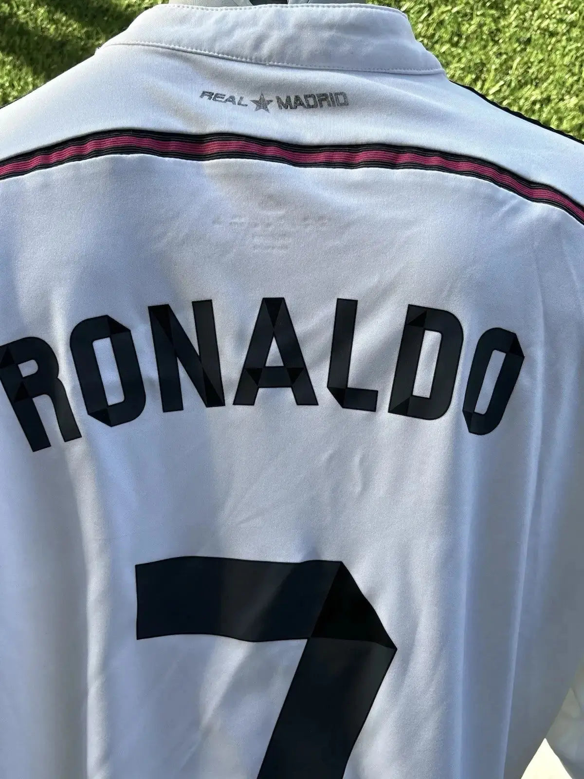 Maillot Ronaldo Real Madrid Au Fil Des Légendes adidas football shirt vintage