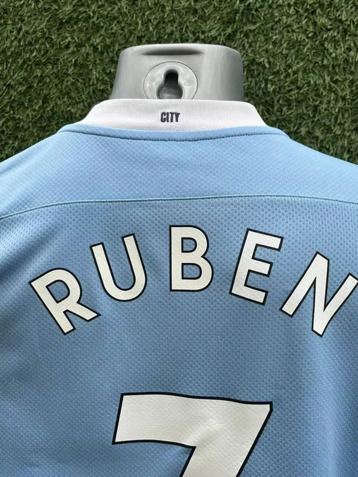 Maillot Ruben Dias Manchester City Au Fil Des Légendes