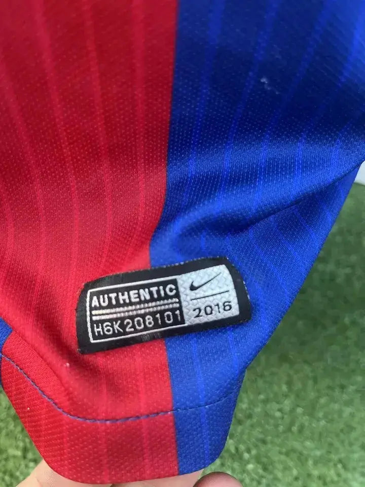 Maillot Suarez Barcelone Au Fil Des Légendes