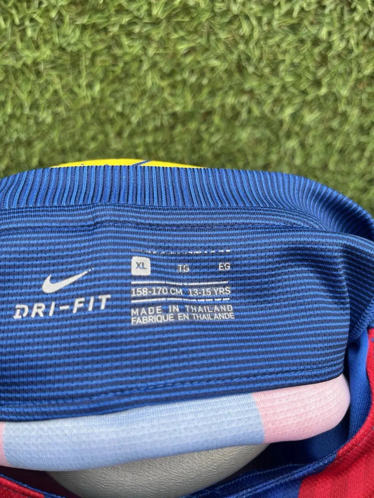 Maillot Suarez Barcelone - Au Fil Des Légendes nike football shirt vintage