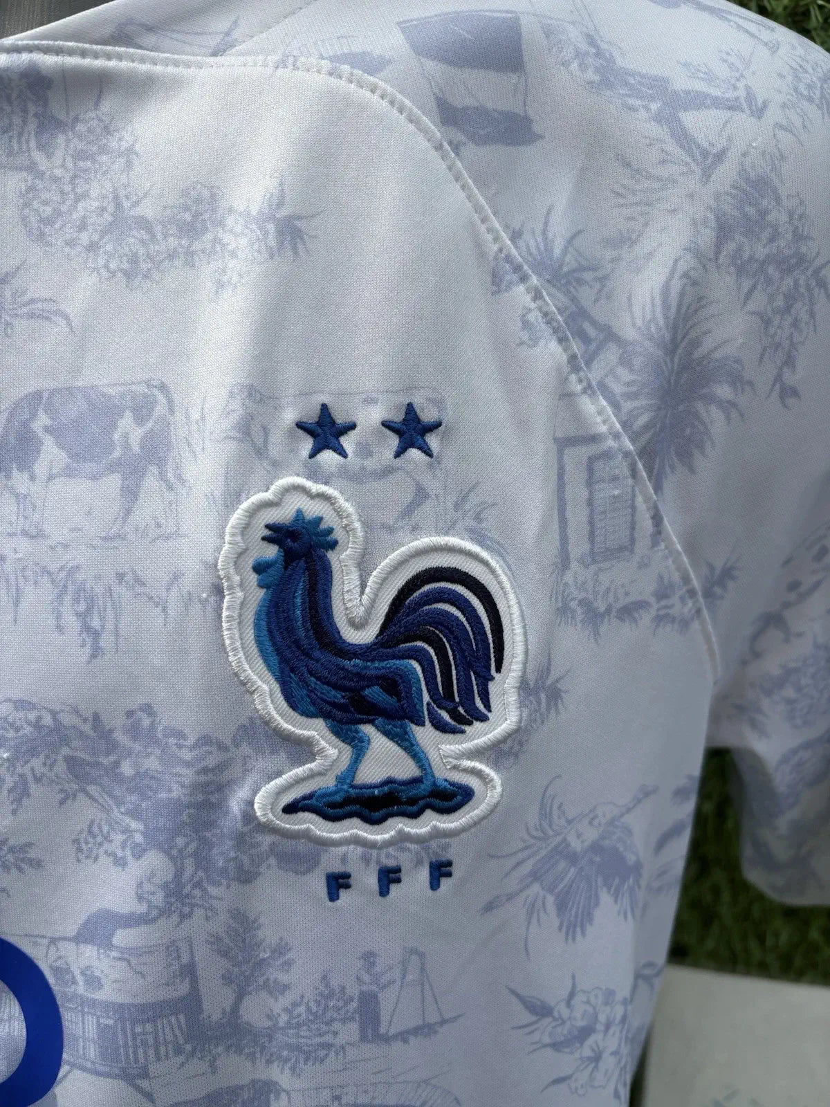 Maillot Tchouameni équipe de France- away 2022 - Taille M Au Fil Des Légendes