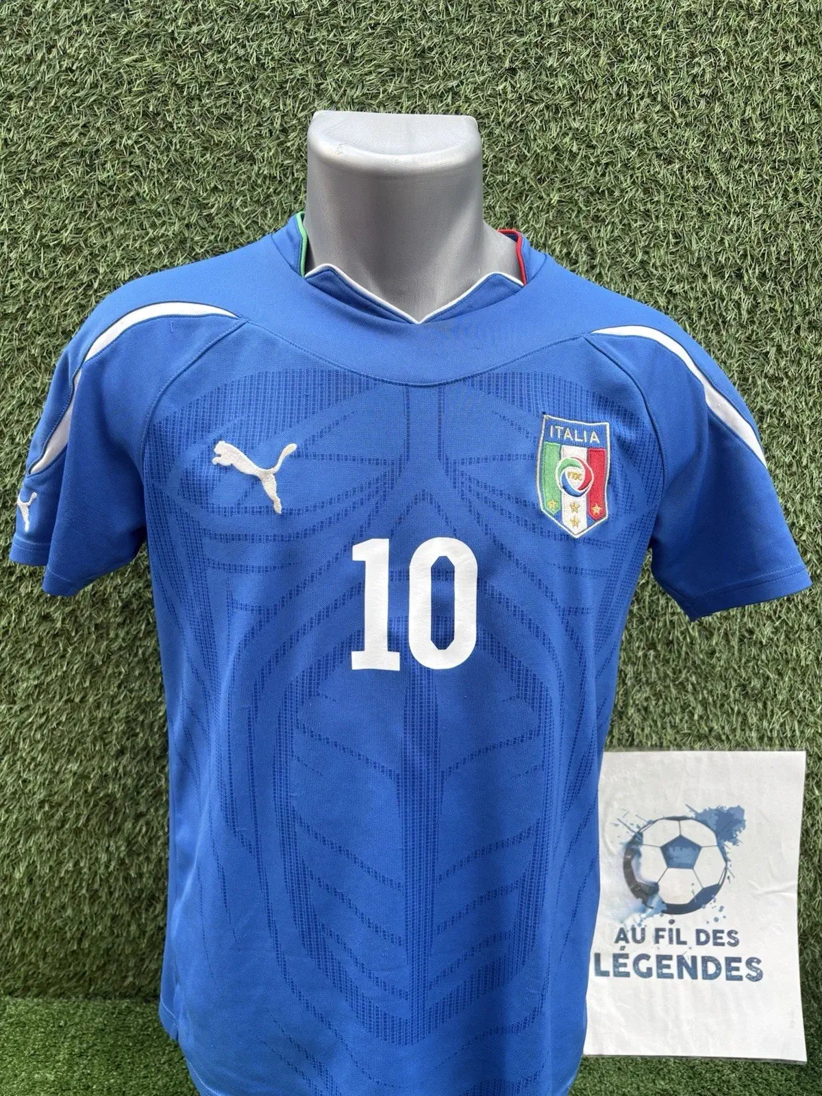 Maillot Totti Italie - Home 2010- taille S Au Fil Des Légendes