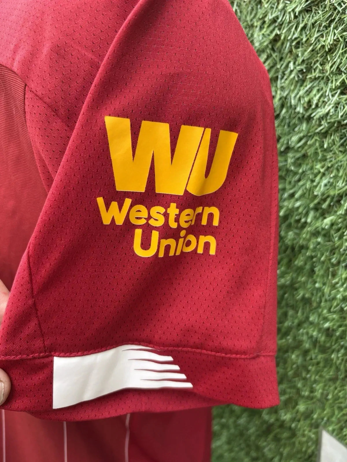 Maillot Van Dijk Liverpool - home 2019 /20- Taille M Au Fil Des Légendes