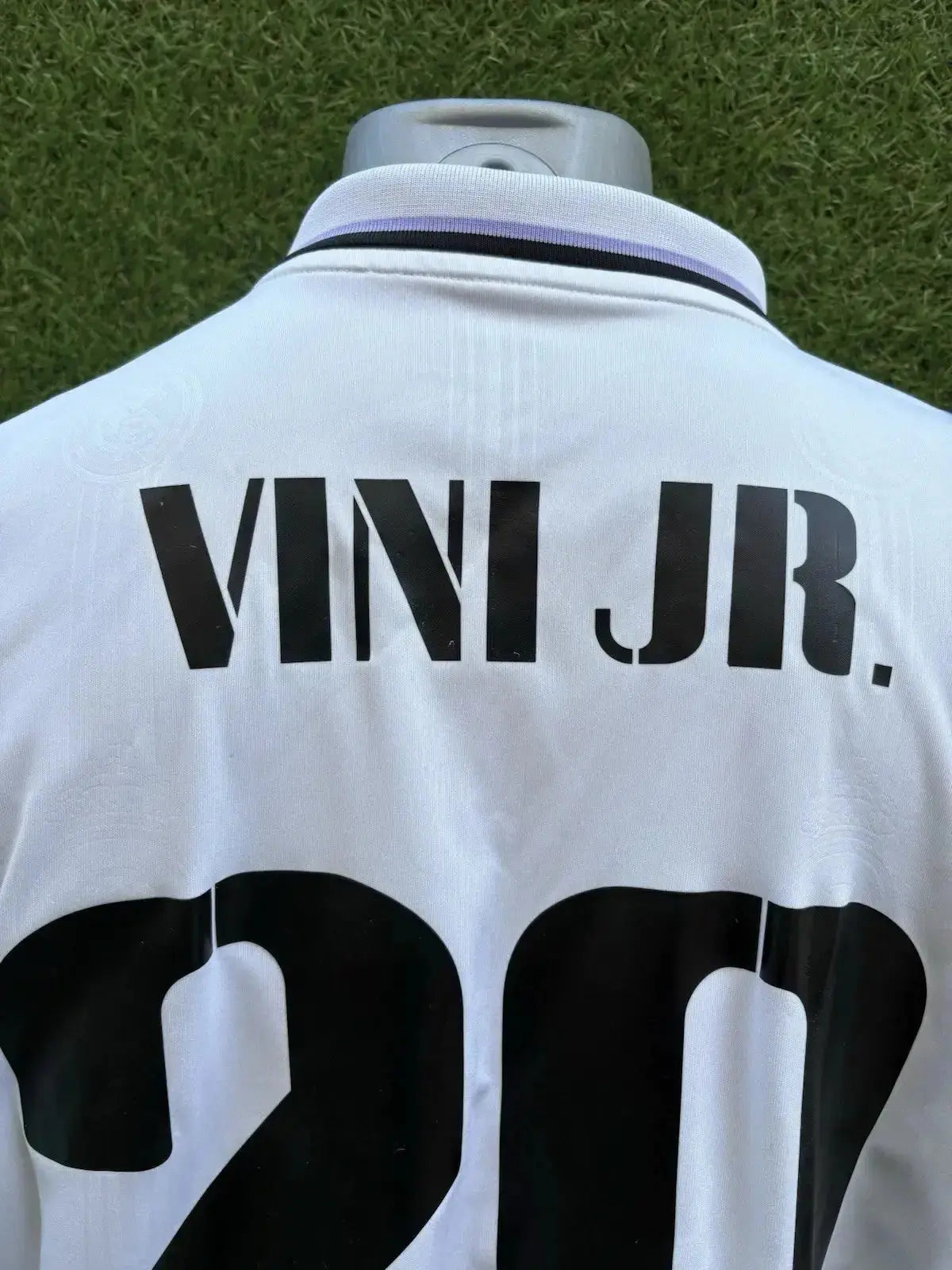 Maillot Vinicius Real Madrid jr - Au Fil Des Légendes adidas football shirt