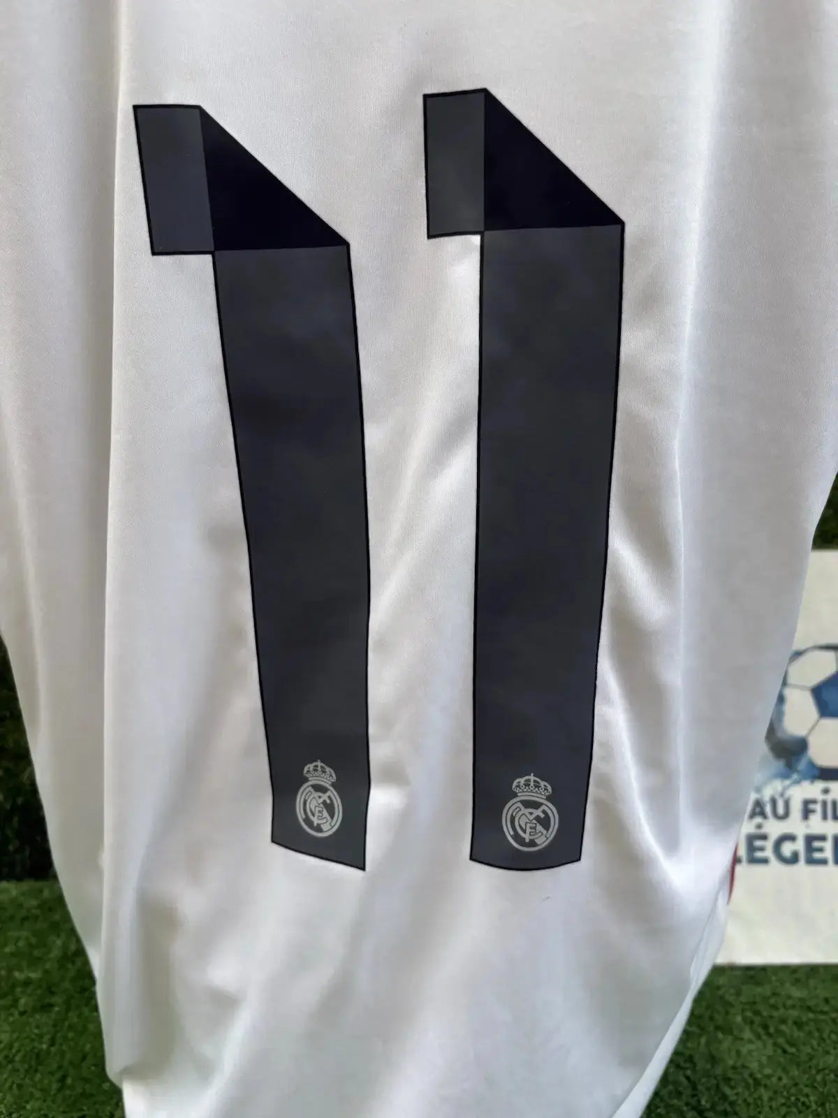 Maillot bale Real Madrid - Au Fil Des Légendes adidas football shirt vintage