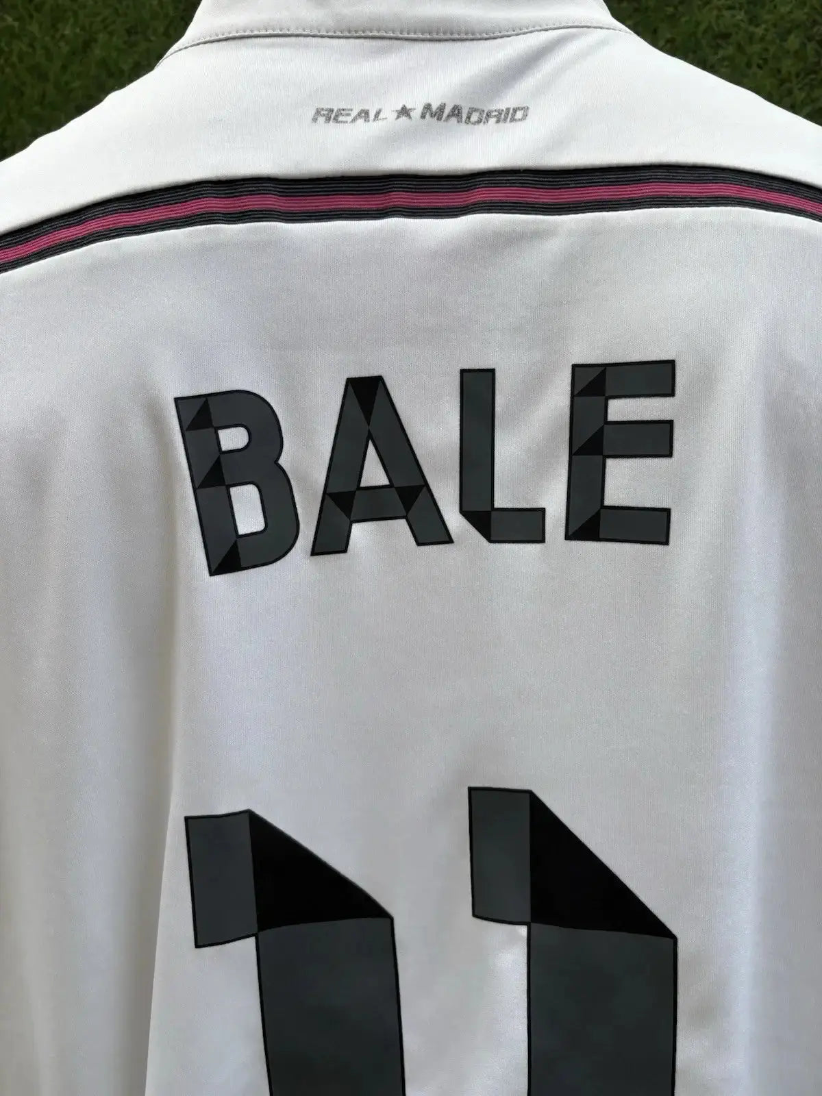 Maillot bale Real Madrid - Au Fil Des Légendes adidas football shirt vintage
