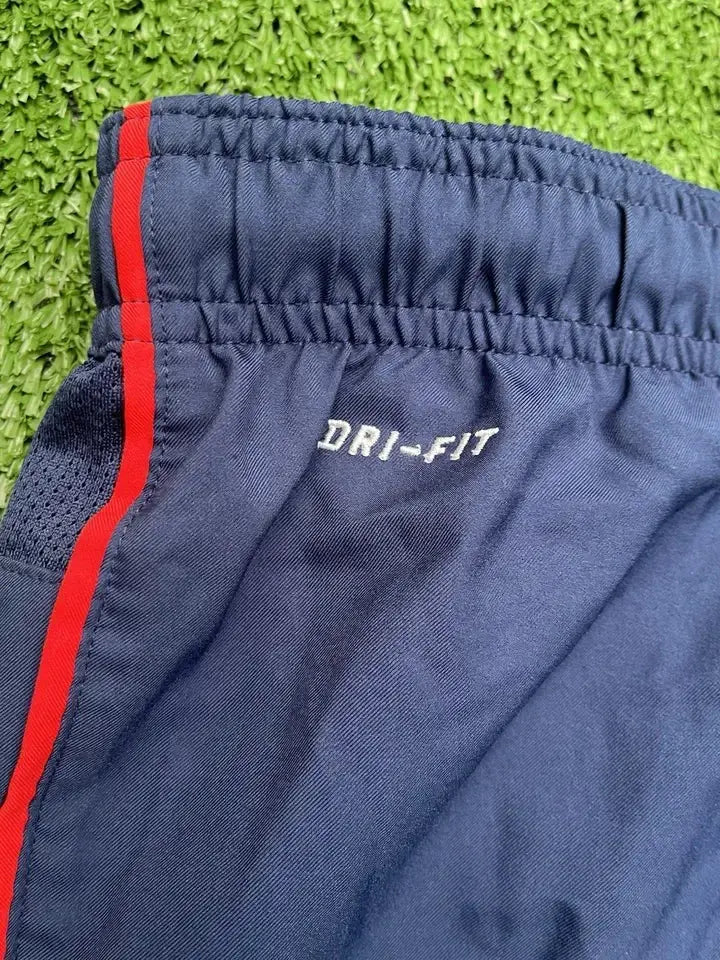 Short PSG Vintage - Au Fil Des Légendes paris retro football shirt nike