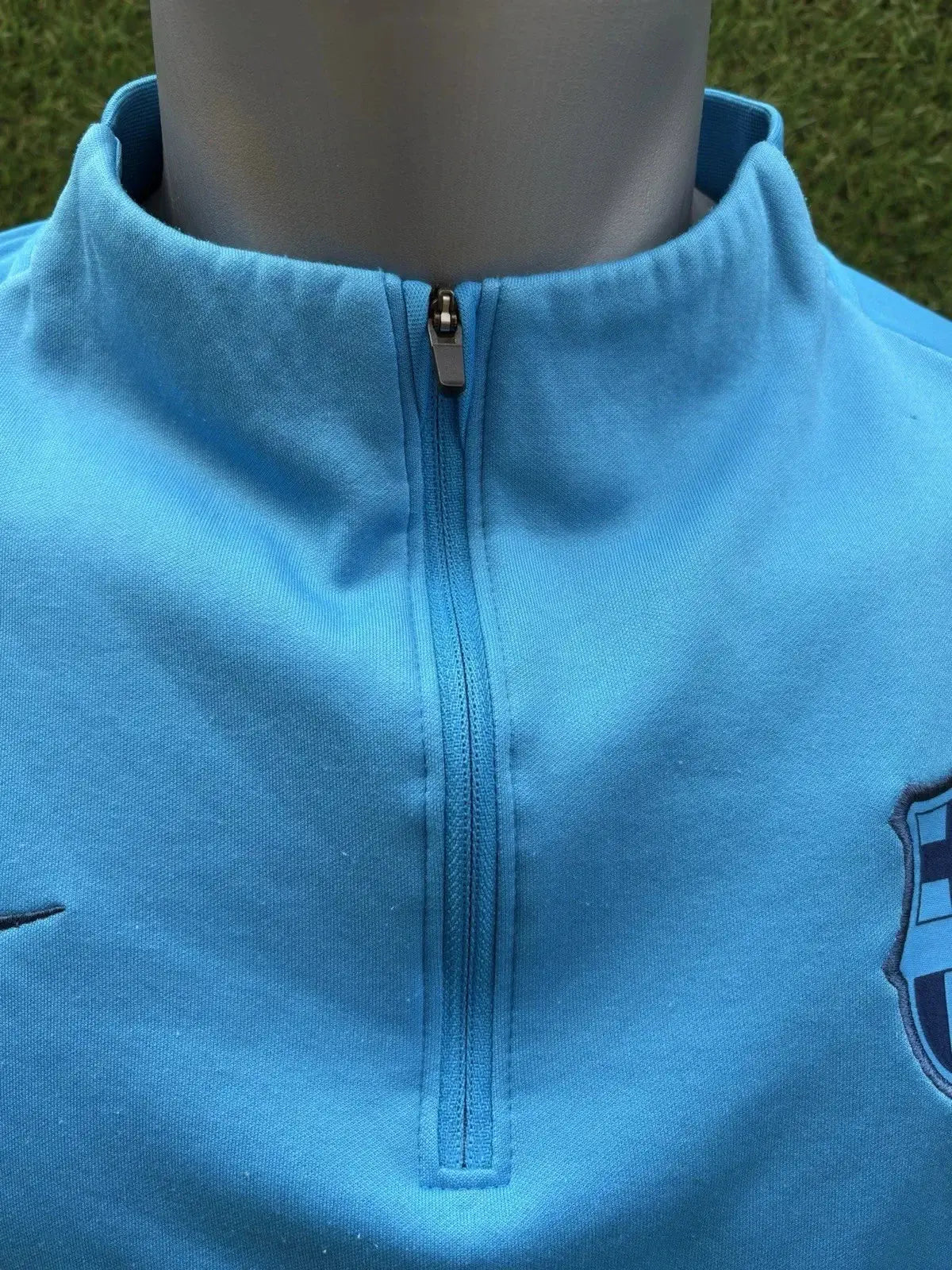 Sweat Shirt Barcelone - Au Fil Des Légendes nike football shirt
