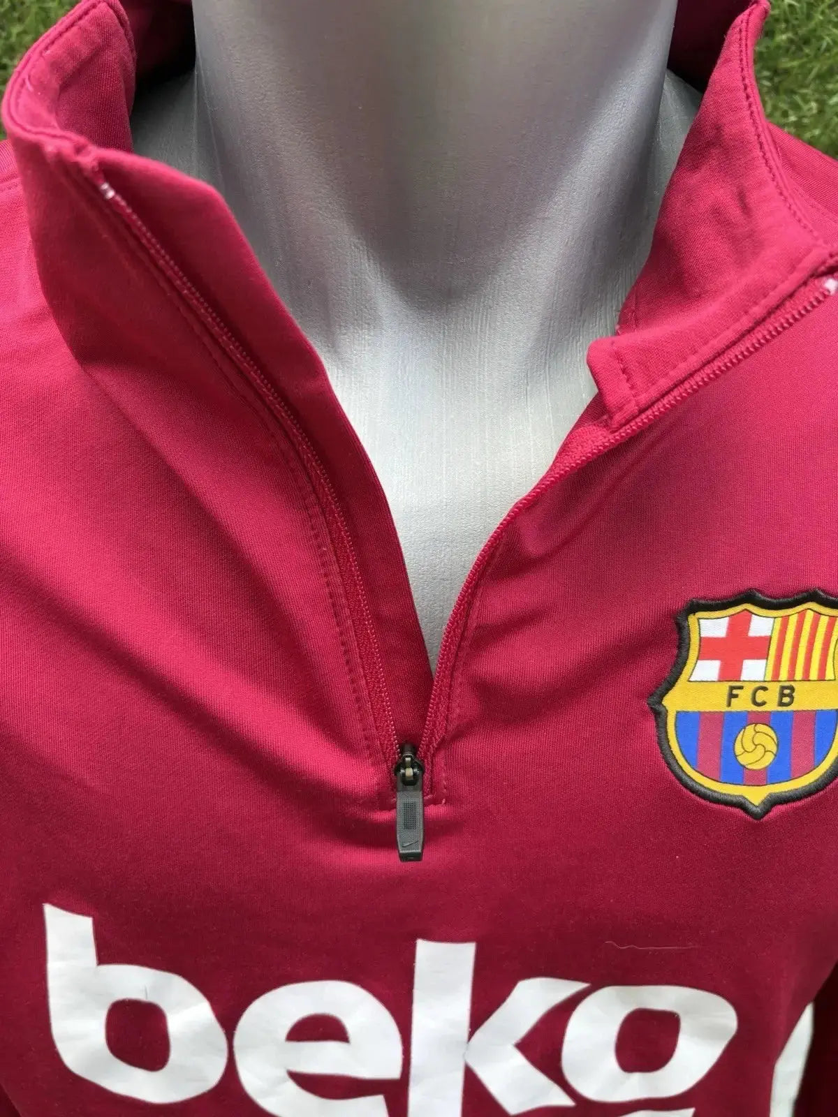Sweat Shirt Barcelone - Au Fil Des Légendes nike football shirt