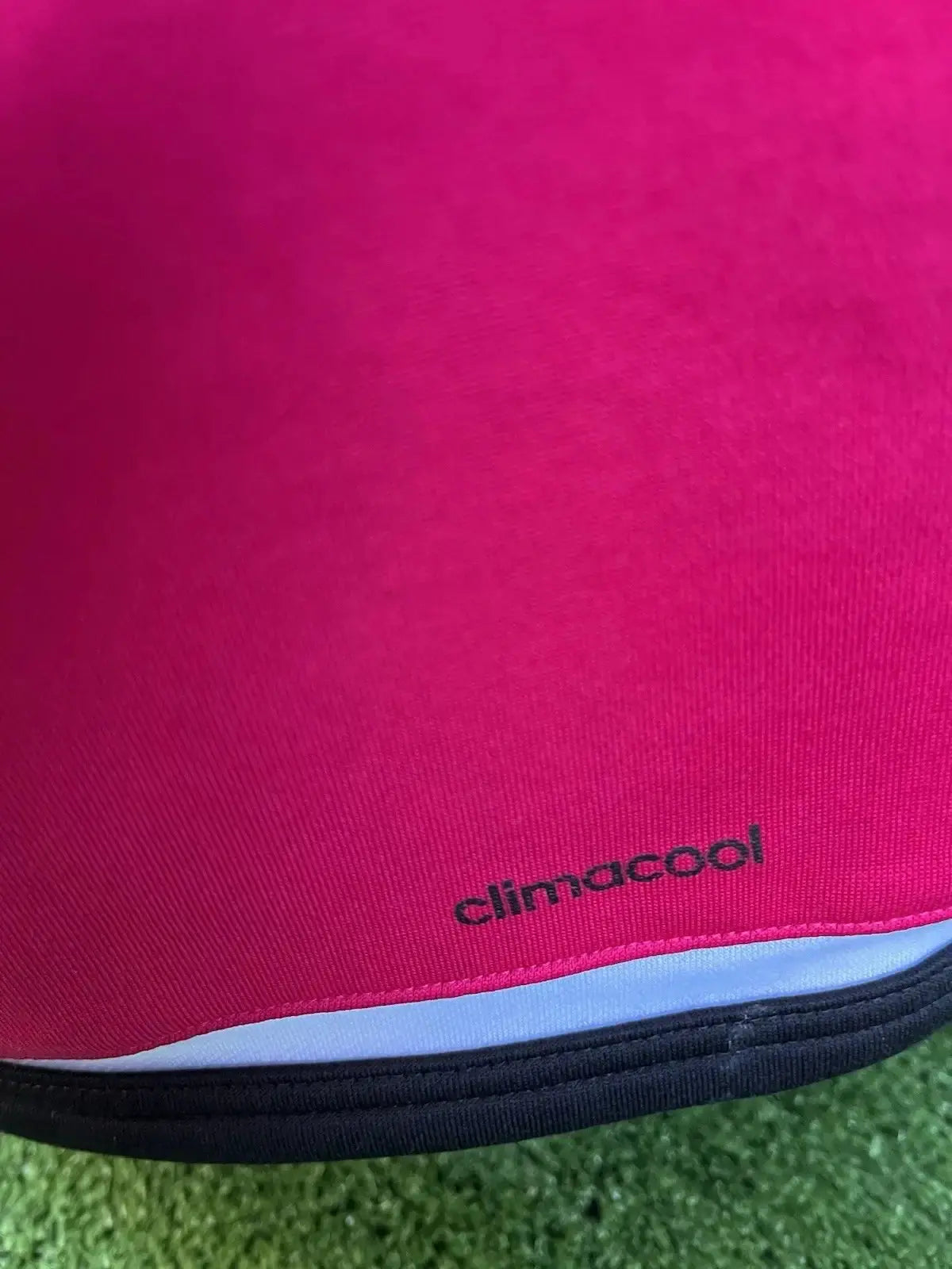 Sweat Shirt Juventus Turin - Au Fil Des Légendes adidas football shirt 