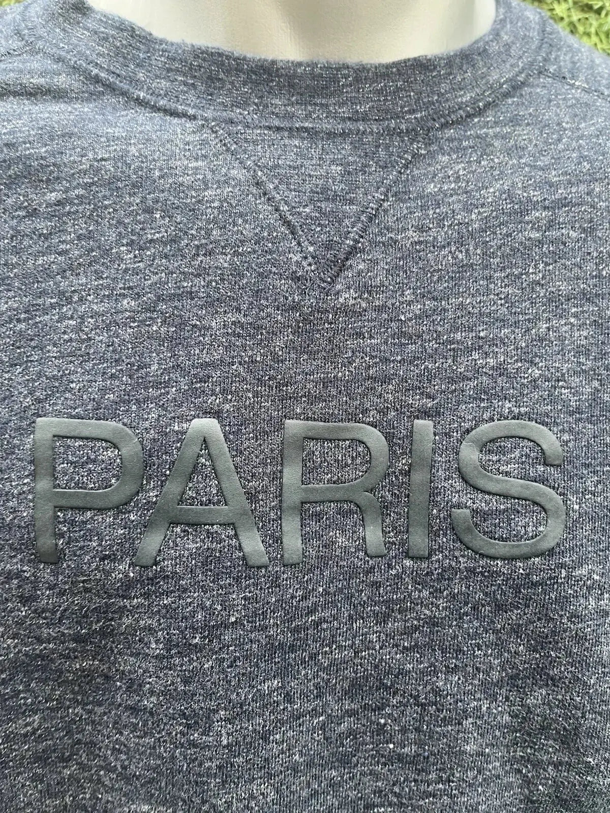 Sweat shirt PSG - Au Fil Des Légendes nike street wear authentique football