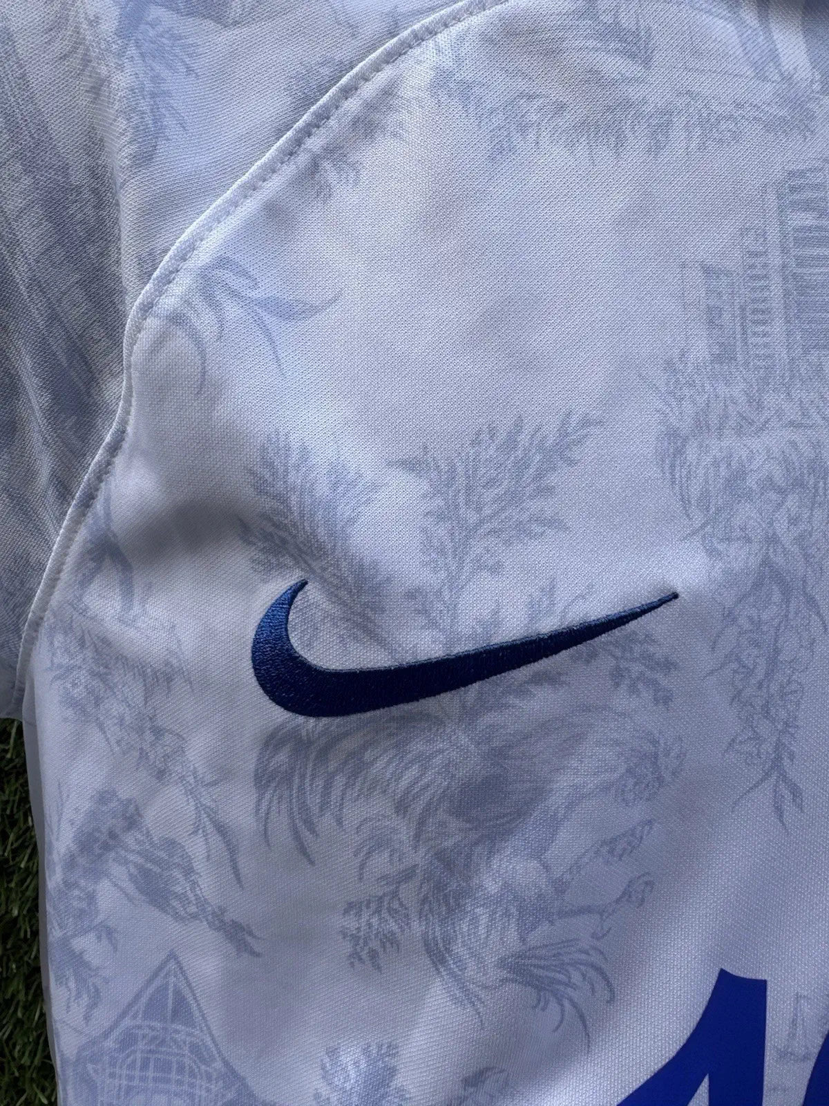 maillot Benzema équipe de France - away 2022 - Taille S Au Fil Des Légendes