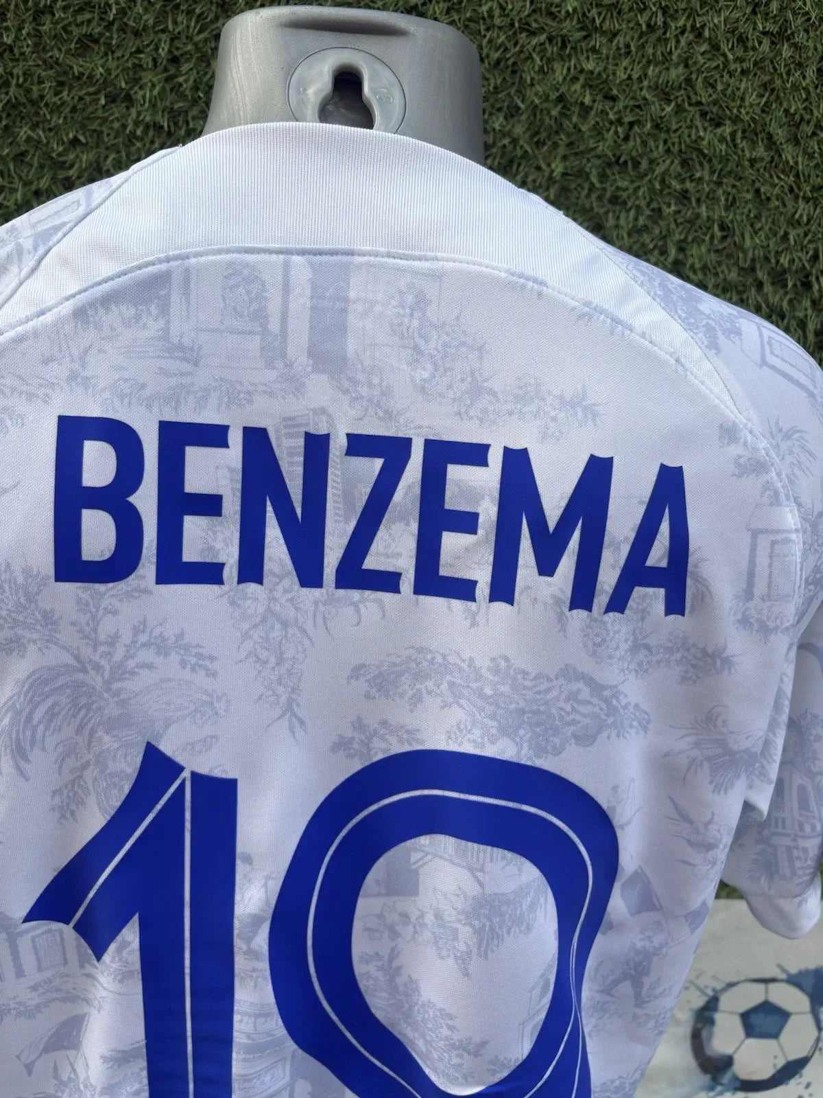 maillot Benzema équipe de France - away 2022 - Taille S Au Fil Des Légendes