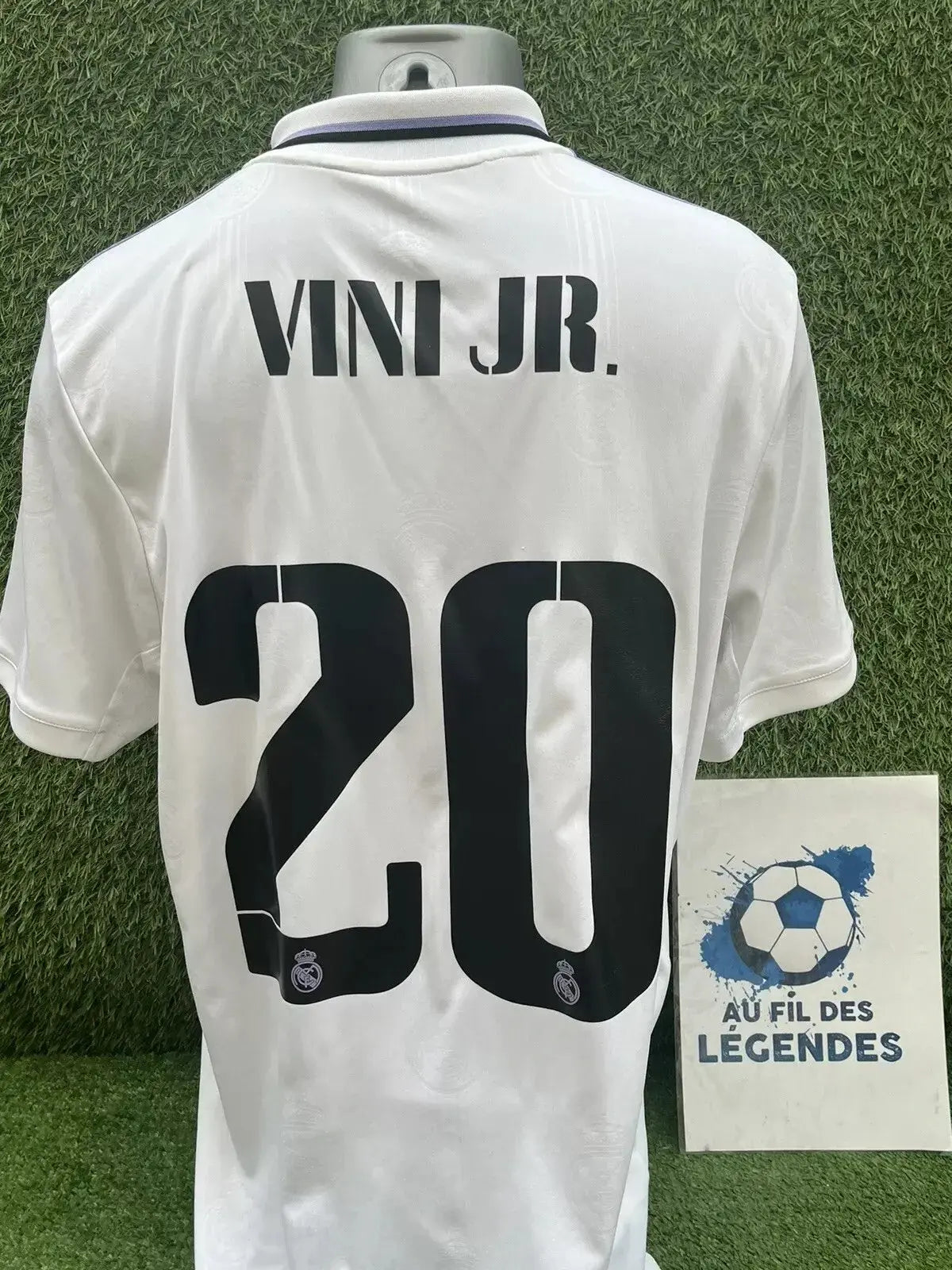 Maillot Réal Vinicius dédicacé (preuves certificat + photo Maillot Réal Vinicius dédicacé (preuves certificat + photo